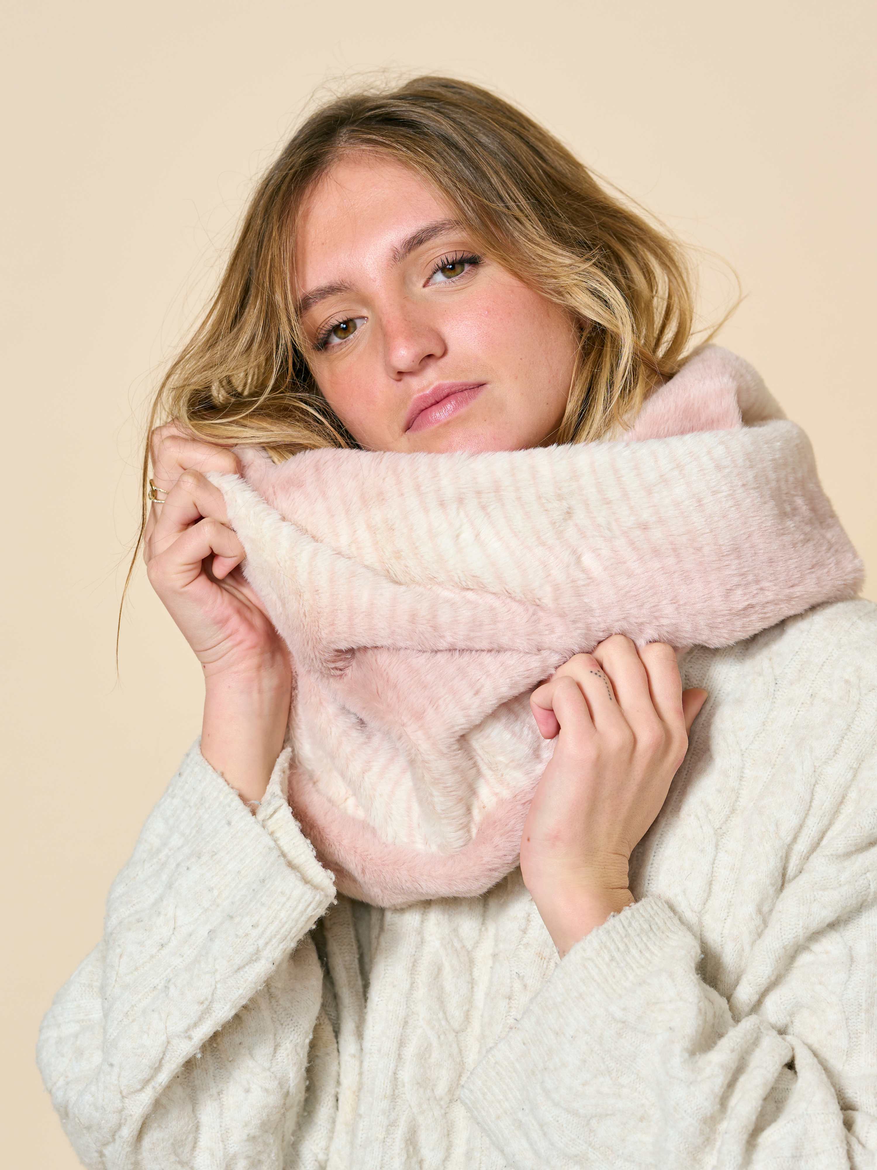 Tour de cou Fausse fourrure rose