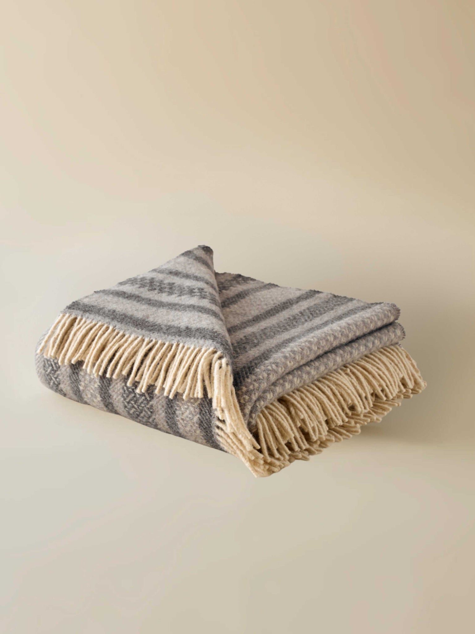 Plaid Laine Erik Gris thumbnail 2