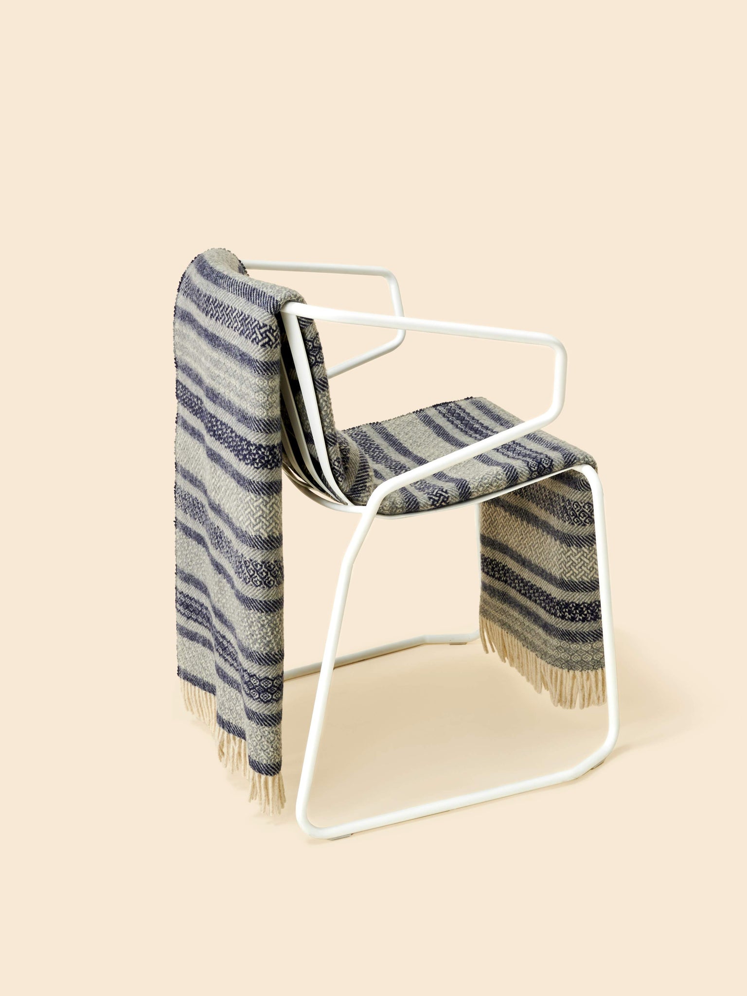Plaid Laine Basque Gris thumbnail 6
