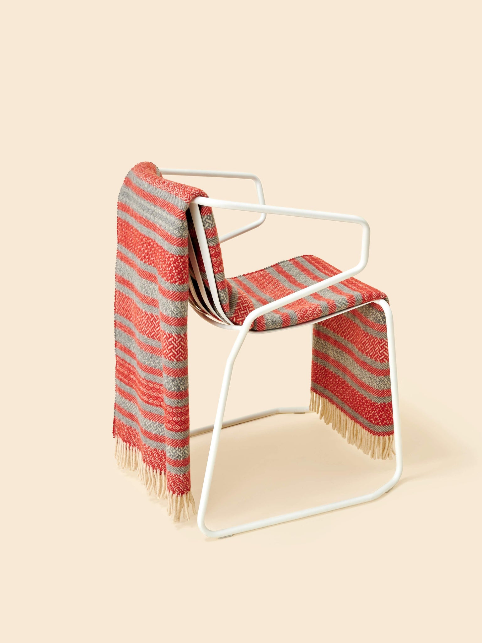 Plaid Laine Basque Rouge thumbnail 3