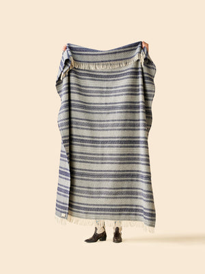 Plaid Laine Basque Gris thumbnail 2